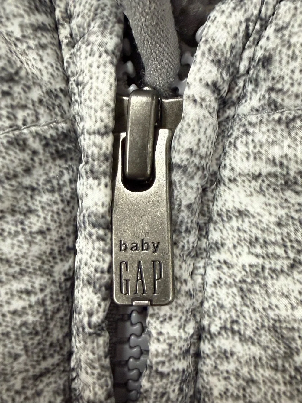 Baby Gap Puffer Snowsuit Size 0-6 Months Newborn Fleece Lined Water Resistant